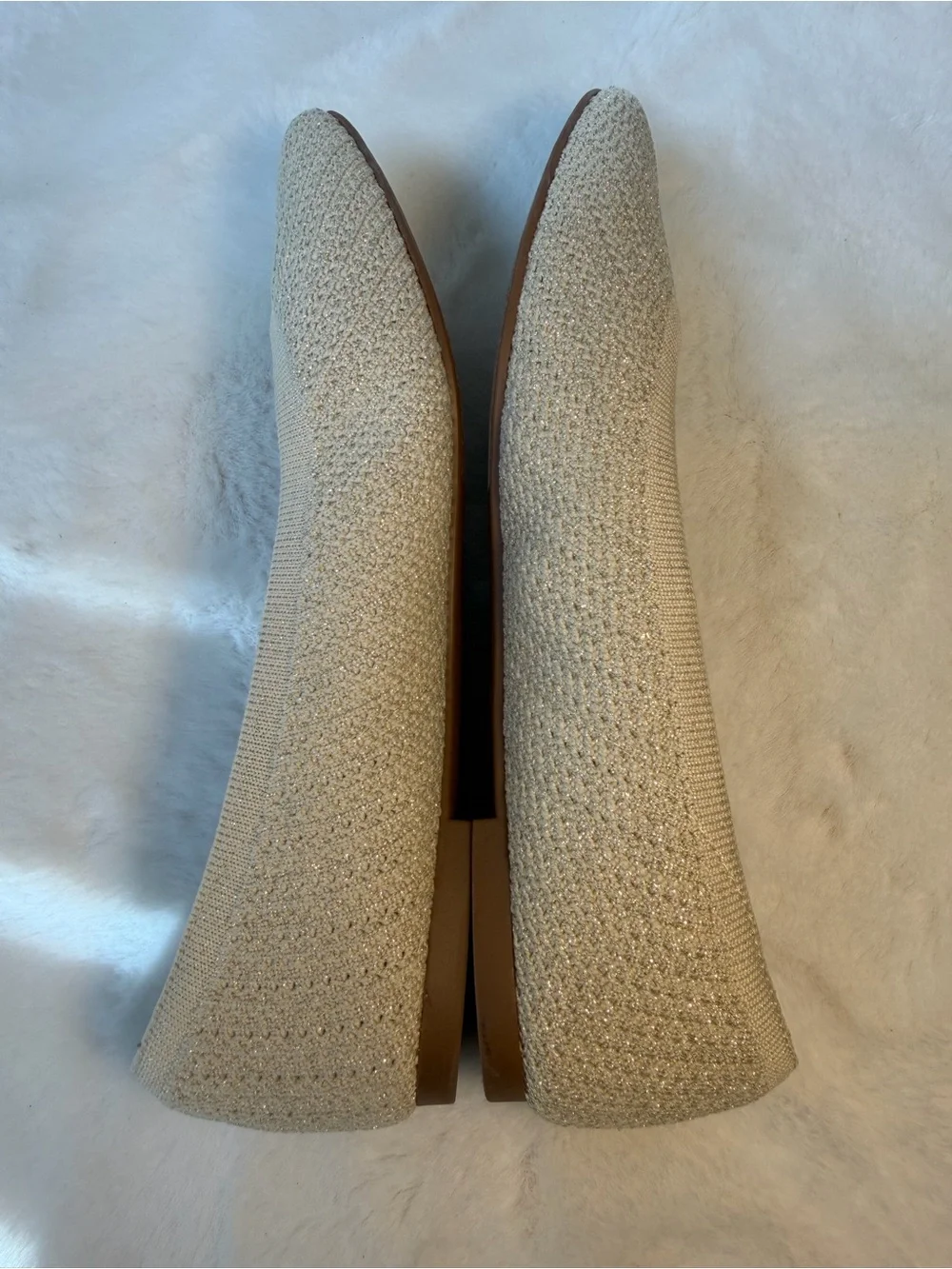 Kelly & Katie Beige with Gold Threads Knit Pointed-Toe Ballet Flats Size 9W